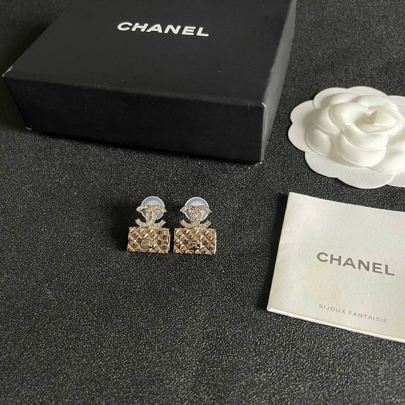 Chanel Earring 03yxs380